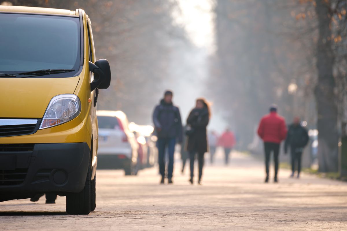 Wynajem busa 9 osobowego w Warszawie
