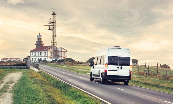 Maicar - Wypożyczalnia busów Warszawa