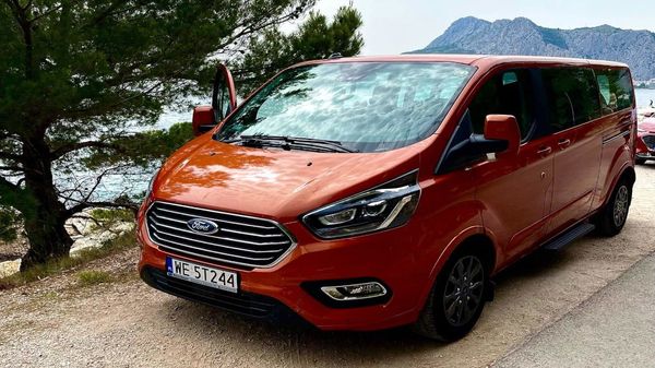 Ford Tourneo - wypożyczalnia Warszawa